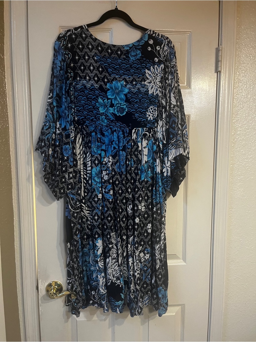 Johnny Was Black and Blue Floral Midi Dress - Picture 6 of 10